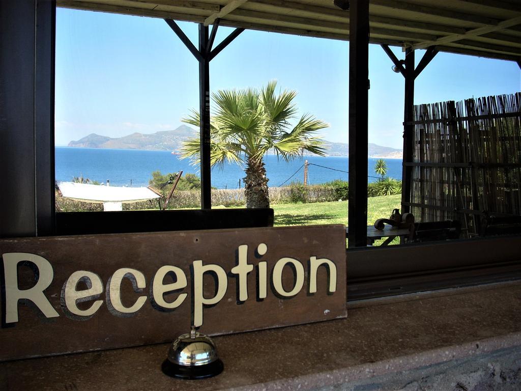 Sea View Suite Метана Екстер'єр фото